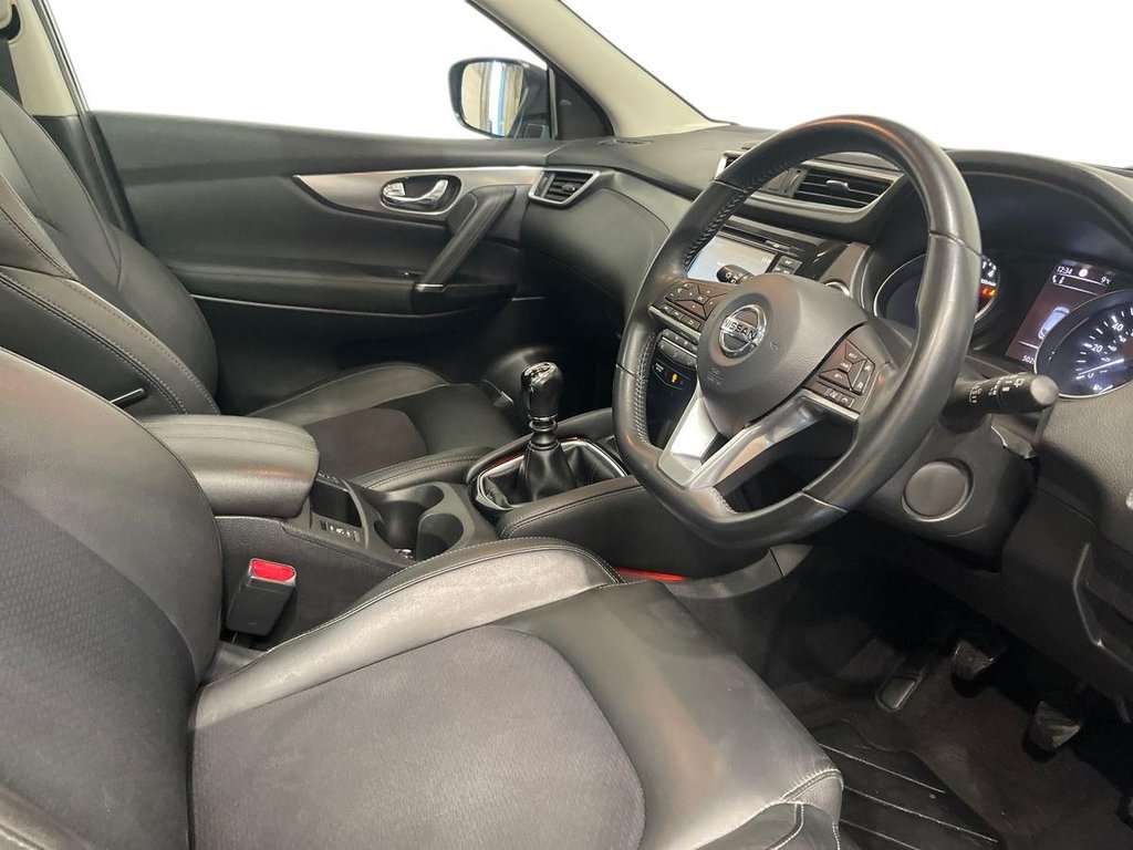 USED 2017 67 NISSAN QASHQAI 1.2 DIG-T Tekna SUV 5dr Petrol Manual Euro 6 (s/s) (115 ps) 