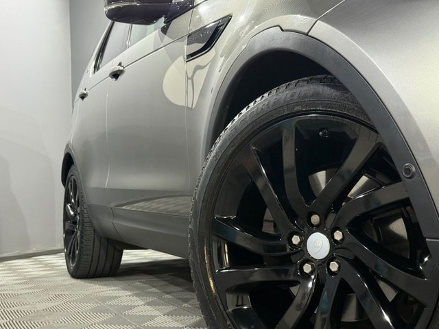 View our LAND ROVER DISCOVERY