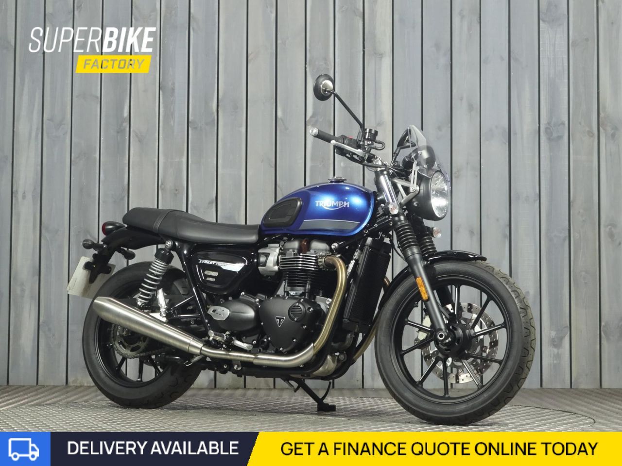 TRIUMPH STREET TWIN