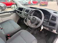 USED 2016 66 VOLKSWAGEN TRANSPORTER 2.0 TDI T30 BlueMotion Tech Trendline Kombi Double Cab 5dr Diesel Manual FWD SWB Euro 5 (s/s) (102 ps) 
