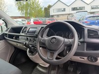 USED 2016 66 VOLKSWAGEN TRANSPORTER 2.0 TDI T30 BlueMotion Tech Trendline Kombi Double Cab 5dr Diesel Manual FWD SWB Euro 5 (s/s) (102 ps) 