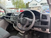 USED 2016 66 VOLKSWAGEN TRANSPORTER 2.0 TDI T30 BlueMotion Tech Trendline Kombi Double Cab 5dr Diesel Manual FWD SWB Euro 5 (s/s) (102 ps) 