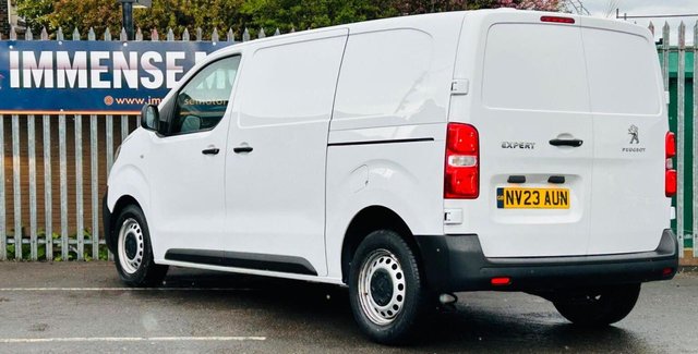 View our PEUGEOT EXPERT