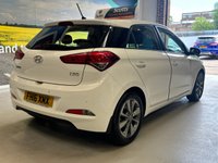 USED 2016 16 HYUNDAI I20 1.2 Blue Drive SE Hatchback 5 door Petrol Manual Euro 6 in White AUX POINT+REAR PARKING SENSORS