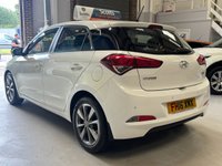 USED 2016 16 HYUNDAI I20 1.2 Blue Drive SE Hatchback 5 door Petrol Manual Euro 6 in White AUX POINT+REAR PARKING SENSORS