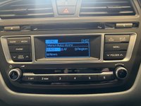 USED 2016 16 HYUNDAI I20 1.2 Blue Drive SE Hatchback 5 door Petrol Manual Euro 6 in White AUX POINT+REAR PARKING SENSORS