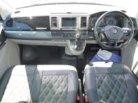 USED 2019 69 VOLKSWAGEN TRANSPORTER 2.0 TDI T32 Highline Kombi Double Cab 5dr Diesel DSG FWD LWB Euro 6 (s/s) (150 ps) www.suffolkcarcentre.co.uk - Located at Reydon