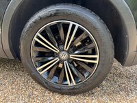USED 2017 67 VOLKSWAGEN TIGUAN 2.0 TDI SE Navigation 4Motion Euro 6 (s/s) 5dr 