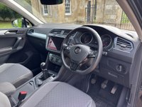 USED 2017 67 VOLKSWAGEN TIGUAN 2.0 TDI SE Navigation 4Motion Euro 6 (s/s) 5dr 