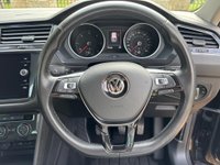 USED 2017 67 VOLKSWAGEN TIGUAN 2.0 TDI SE Navigation 4Motion Euro 6 (s/s) 5dr 