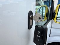 USED 2021 21 VOLKSWAGEN CRAFTER 2.0 TDI CR35 Trendline Panel Van 5dr Diesel Automatic FWD MWB Euro 6 (s/s) (140 ps) A/C-sensors-dab-racking-2 keys