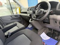 USED 2021 21 VOLKSWAGEN CRAFTER 2.0 TDI CR35 Trendline Panel Van 5dr Diesel Automatic FWD MWB Euro 6 (s/s) (140 ps) A/C-sensors-dab-racking-2 keys