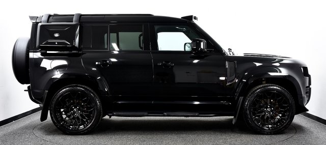USED 2025 25 LAND ROVER DEFENDER 110 3.0 D250 MHEV X-Dynamic SE SUV 5dr Diesel Auto 4WD Euro 6 (s/s) (250 ps) &pound;15k Extras | Bespoke | 1 Off
