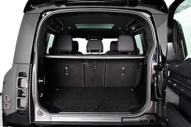 USED 2025 25 LAND ROVER DEFENDER 110 3.0 D250 MHEV X-Dynamic SE SUV 5dr Diesel Auto 4WD Euro 6 (s/s) (250 ps) &pound;15k Extras | Bespoke | 1 Off