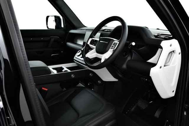 USED 2025 25 LAND ROVER DEFENDER 110 3.0 D250 MHEV X-Dynamic SE SUV 5dr Diesel Auto 4WD Euro 6 (s/s) (250 ps) &pound;15k Extras | Bespoke | 1 Off
