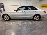 USED 2016 16 MERCEDES-BENZ C-CLASS 2.0 C200 SE Saloon 4dr Petrol 7G-Tronic+ Euro 6 (s/s) (184 ps) 8 MERCEDES SERVICES-SAT NAV-A/C-PARK SENSOR + CAMERA-HEATED LEATHER