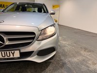 USED 2016 16 MERCEDES-BENZ C-CLASS 2.0 C200 SE Saloon 4dr Petrol 7G-Tronic+ Euro 6 (s/s) (184 ps) 8 MERCEDES SERVICES-SAT NAV-A/C-PARK SENSOR + CAMERA-HEATED LEATHER