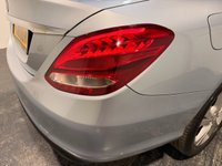 USED 2016 16 MERCEDES-BENZ C-CLASS 2.0 C200 SE Saloon 4dr Petrol 7G-Tronic+ Euro 6 (s/s) (184 ps) 8 MERCEDES SERVICES-SAT NAV-A/C-PARK SENSOR + CAMERA-HEATED LEATHER