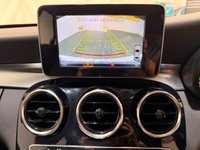 USED 2016 16 MERCEDES-BENZ C-CLASS 2.0 C200 SE Saloon 4dr Petrol 7G-Tronic+ Euro 6 (s/s) (184 ps) 8 MERCEDES SERVICES-SAT NAV-A/C-PARK SENSOR + CAMERA-HEATED LEATHER