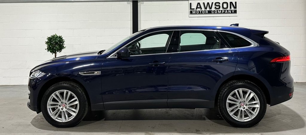 USED 2017 67 JAGUAR F-PACE 2.0 P250i Portfolio SUV 5dr Petrol Auto AWD Euro 6 (s/s) (250 ps) 