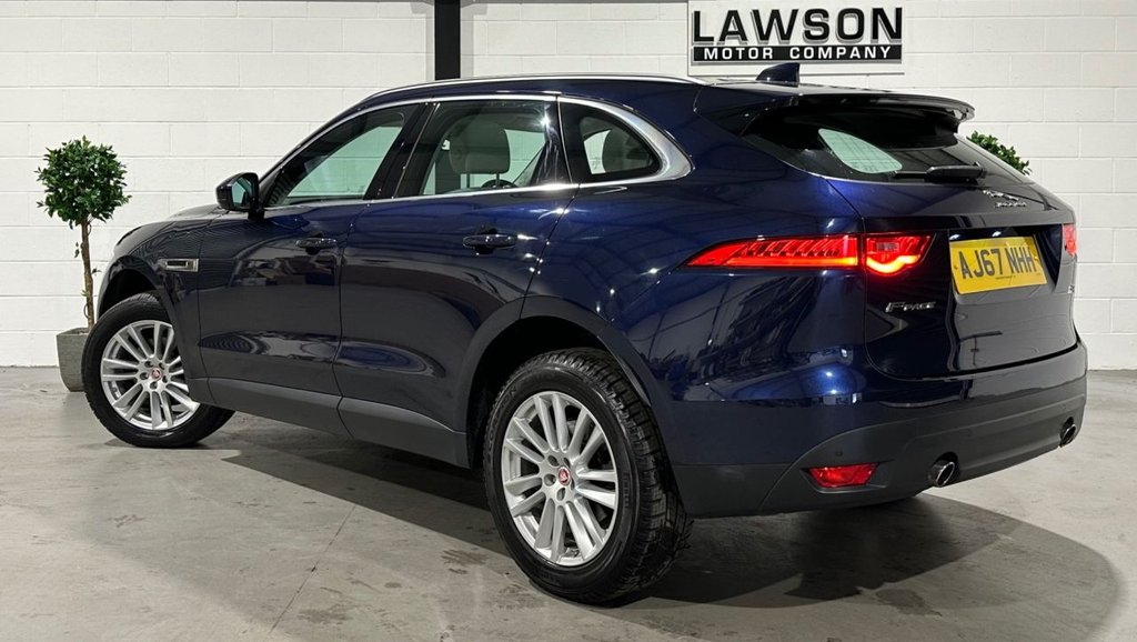 USED 2017 67 JAGUAR F-PACE 2.0 P250i Portfolio SUV 5dr Petrol Auto AWD Euro 6 (s/s) (250 ps) 