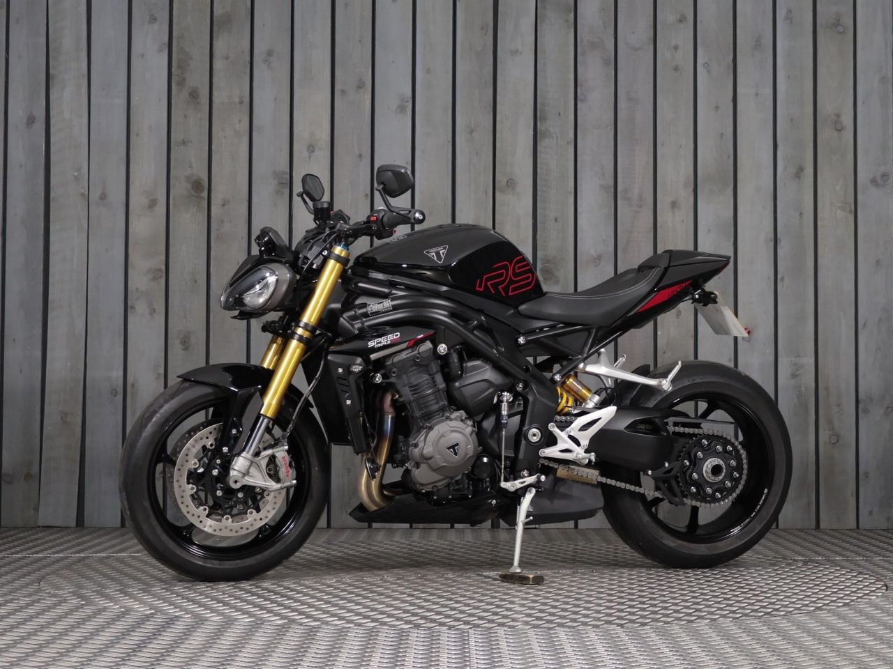 TRIUMPH SPEED TRIPLE 1200