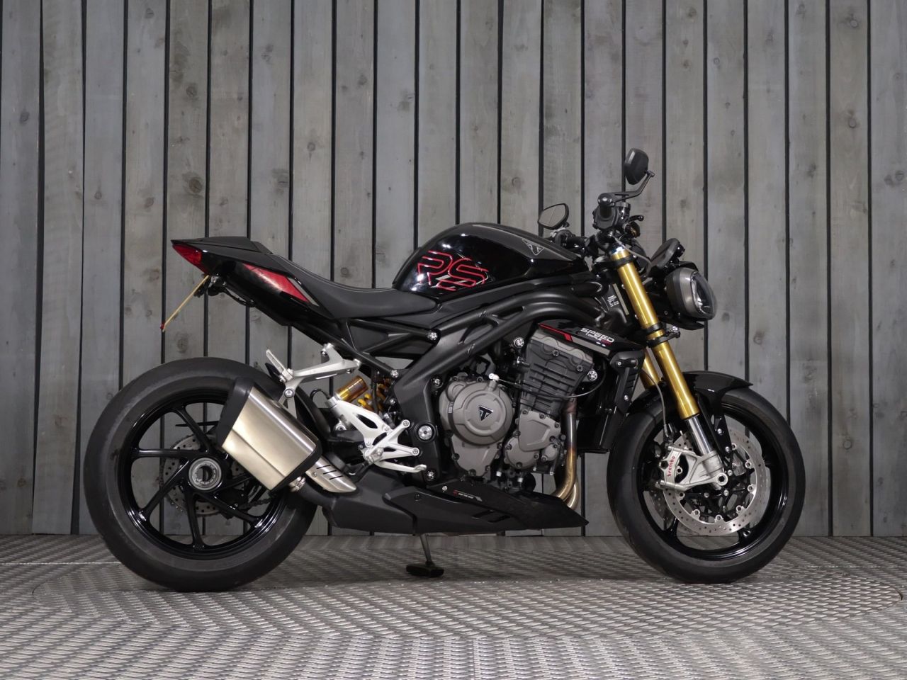 TRIUMPH SPEED TRIPLE 1200
