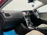 USED 2018 68 VOLVO V40 1.5 T3 GPF Inscription Hatchback 5dr Petrol Automatic 152 bhp 