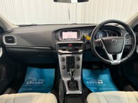 USED 2018 68 VOLVO V40 1.5 T3 GPF Inscription Hatchback 5dr Petrol Automatic 152 bhp 