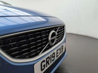 USED 2019 19 VOLVO V40 2.0 V40 R-Design Edition T2 5dr CLICK+COLLECT / HOME DELIVERY