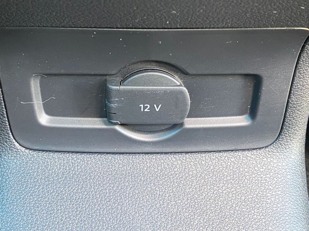 USED 2023 23 SKODA KAROQ 2.0 TSI SportLine SUV 5dr Petrol DSG 4WD Euro 6 (s/s) (190 ps) SUV
