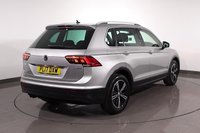 USED 2017 17 VOLKSWAGEN TIGUAN 2.0 TDI SE SUV 5dr Diesel DSG Euro 6 (s/s) (150 ps) 5 DOCUMENTED SERVICES I AUTOMATIC