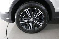 USED 2017 17 VOLKSWAGEN TIGUAN 2.0 TDI SE SUV 5dr Diesel DSG Euro 6 (s/s) (150 ps) 5 DOCUMENTED SERVICES I AUTOMATIC