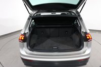 USED 2017 17 VOLKSWAGEN TIGUAN 2.0 TDI SE SUV 5dr Diesel DSG Euro 6 (s/s) (150 ps) 5 DOCUMENTED SERVICES I AUTOMATIC