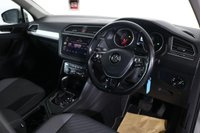 USED 2017 17 VOLKSWAGEN TIGUAN 2.0 TDI SE SUV 5dr Diesel DSG Euro 6 (s/s) (150 ps) 5 DOCUMENTED SERVICES I AUTOMATIC