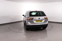 USED 2017 17 VOLKSWAGEN TIGUAN 2.0 TDI SE SUV 5dr Diesel DSG Euro 6 (s/s) (150 ps) 5 DOCUMENTED SERVICES I AUTOMATIC