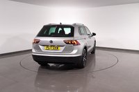 USED 2017 17 VOLKSWAGEN TIGUAN 2.0 TDI SE SUV 5dr Diesel DSG Euro 6 (s/s) (150 ps) 5 DOCUMENTED SERVICES I AUTOMATIC