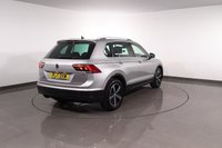 USED 2017 17 VOLKSWAGEN TIGUAN 2.0 TDI SE SUV 5dr Diesel DSG Euro 6 (s/s) (150 ps) 5 DOCUMENTED SERVICES I AUTOMATIC