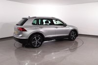 USED 2017 17 VOLKSWAGEN TIGUAN 2.0 TDI SE SUV 5dr Diesel DSG Euro 6 (s/s) (150 ps) 5 DOCUMENTED SERVICES I AUTOMATIC