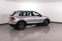 USED 2017 17 VOLKSWAGEN TIGUAN 2.0 TDI SE SUV 5dr Diesel DSG Euro 6 (s/s) (150 ps) 5 DOCUMENTED SERVICES I AUTOMATIC