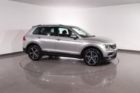 USED 2017 17 VOLKSWAGEN TIGUAN 2.0 TDI SE SUV 5dr Diesel DSG Euro 6 (s/s) (150 ps) 5 DOCUMENTED SERVICES I AUTOMATIC