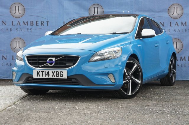 View our VOLVO V40