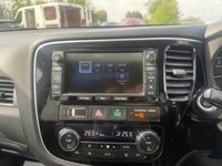 USED 2014 14 MITSUBISHI OUTLANDER 2.2 DI-D GX4 SUV 5dr Diesel Auto 4WD Euro 5 (s/s) (150 ps) LOVELY 7 SEATER AUTOMATIC