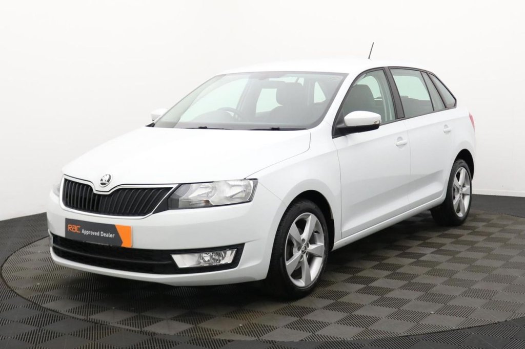 USED 2017 17 SKODA RAPID SPACEBACK 1.2 TSI SE Tech Hatchback 5dr Petrol DSG Euro 6 (s/s) (90 ps) Car Play, Sat Nav, Cruise