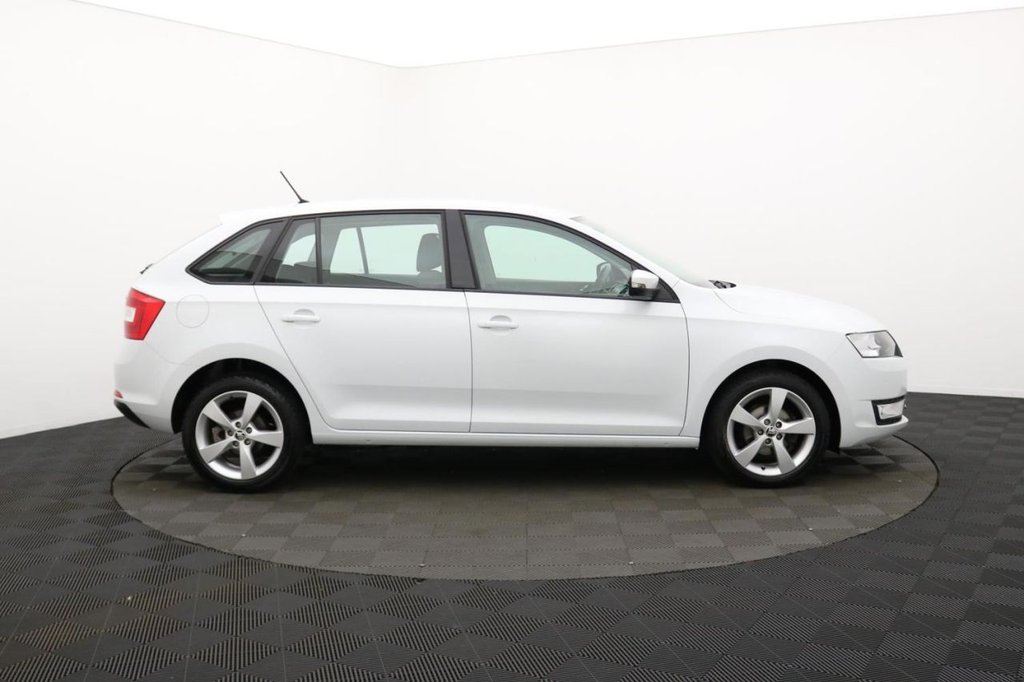 USED 2017 17 SKODA RAPID SPACEBACK 1.2 TSI SE Tech Hatchback 5dr Petrol DSG Euro 6 (s/s) (90 ps) Car Play, Sat Nav, Cruise