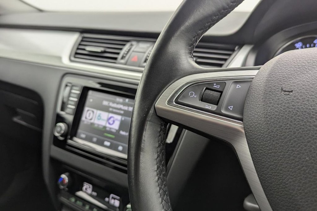 USED 2017 17 SKODA RAPID SPACEBACK 1.2 TSI SE Tech Hatchback 5dr Petrol DSG Euro 6 (s/s) (90 ps) Car Play, Sat Nav, Cruise