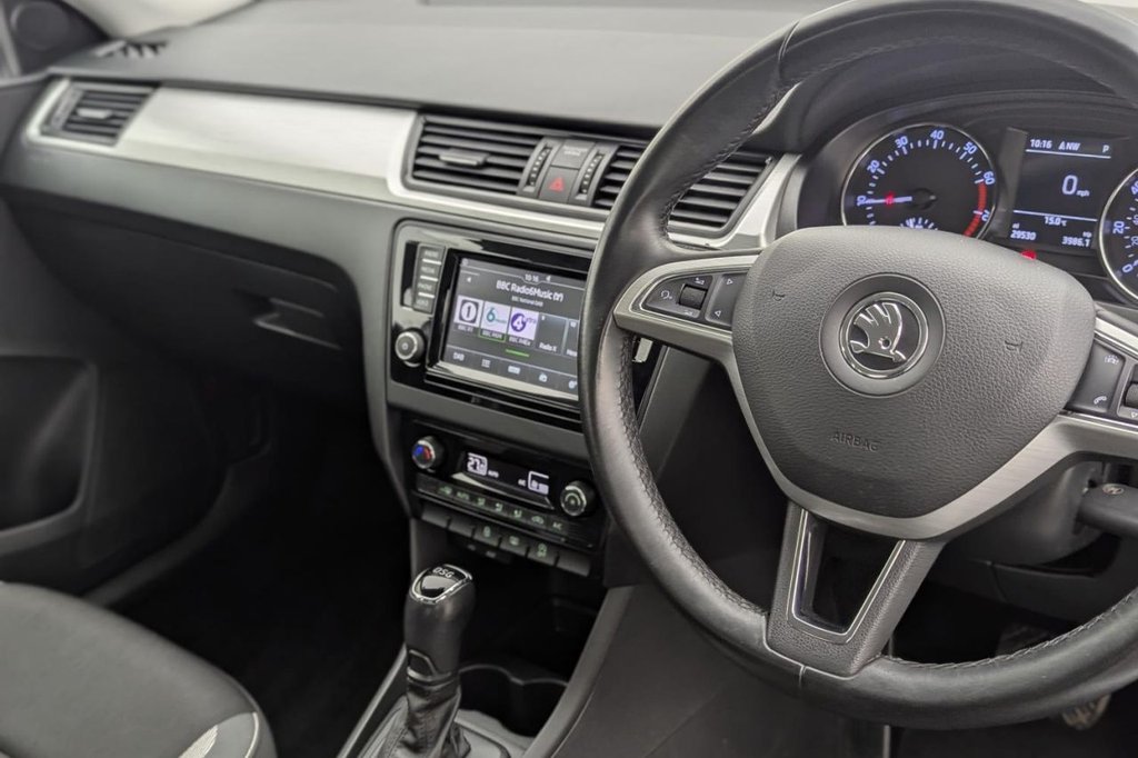 USED 2017 17 SKODA RAPID SPACEBACK 1.2 TSI SE Tech Hatchback 5dr Petrol DSG Euro 6 (s/s) (90 ps) Car Play, Sat Nav, Cruise