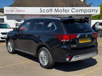 USED 2020 69 MITSUBISHI OUTLANDER 2.4h TwinMotor 13.8kWh Dynamic SUV 5dr Petrol Plug-in Hybrid CVT 4WD Euro 6 (s/s) (224 ps) Bluetooth,rev cam,heat seats+