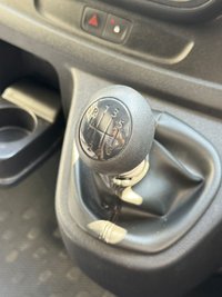 USED 2018 68 VAUXHALL VIVARO 1.6 CDTi 2900 Combi Van Double Cab 5dr Diesel Manual L2 H1 Euro 6 (s/s) (9 Seat) (120 ps) 