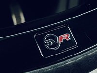 USED 2019 69 LAND ROVER RANGE ROVER SPORT 5.0 P575 V8 GPF SVR SUV 5dr Petrol Auto 4WD Euro 6 (s/s) (575 ps) Heated Seats | Panoramic Roof | Apple CarPlay | 360 Cameras / Sensors | Heads Up Display